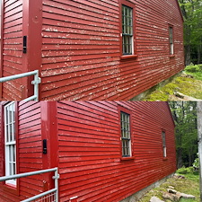 House-Washing-in-North-Wolfeboro-NH-Lichen-Removal-on-Historic-Siding 1