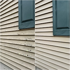 Professional-House-Washing-Services-in-Farmington-NH-Enhance-Curb-Appeal-with-Expert-Cleaning 0