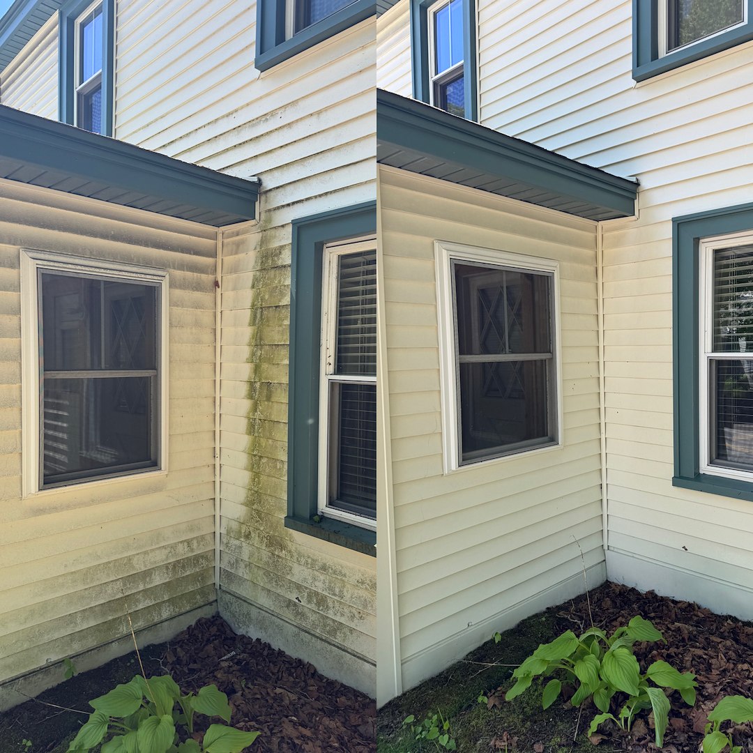 Vinyl Siding House Wash in Wolfeboro, NH, North Main Street Apartment Building